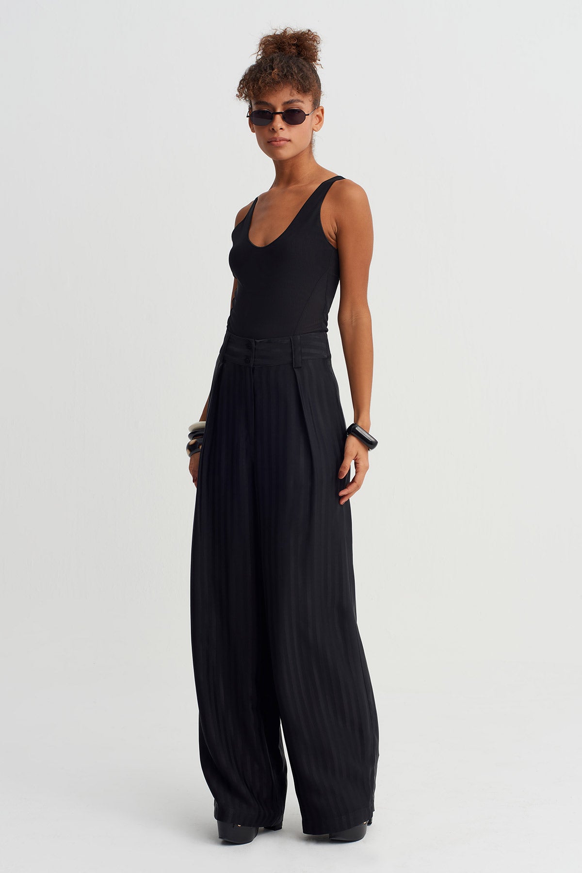 Siyah Tona Ton Çizgili Yüksek Bel Pantolon-Y263013040