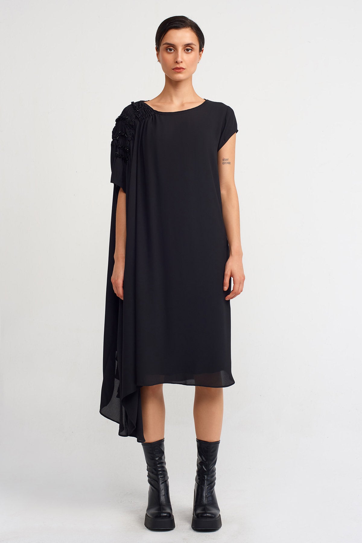 Siyah Lastik Büzgü Kollu, Şık Elbise-K234014120