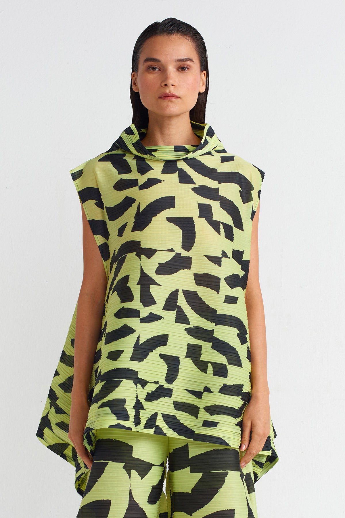 Printed Pleated Blouse-K241011079