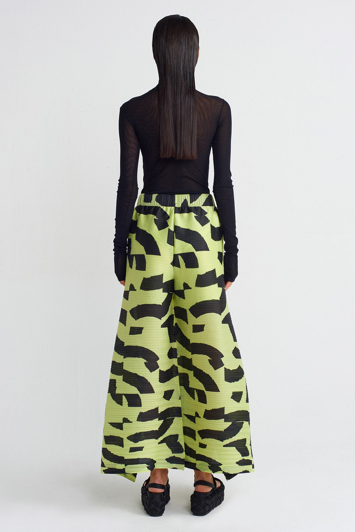 Printed Pleated Trousers-K243013046