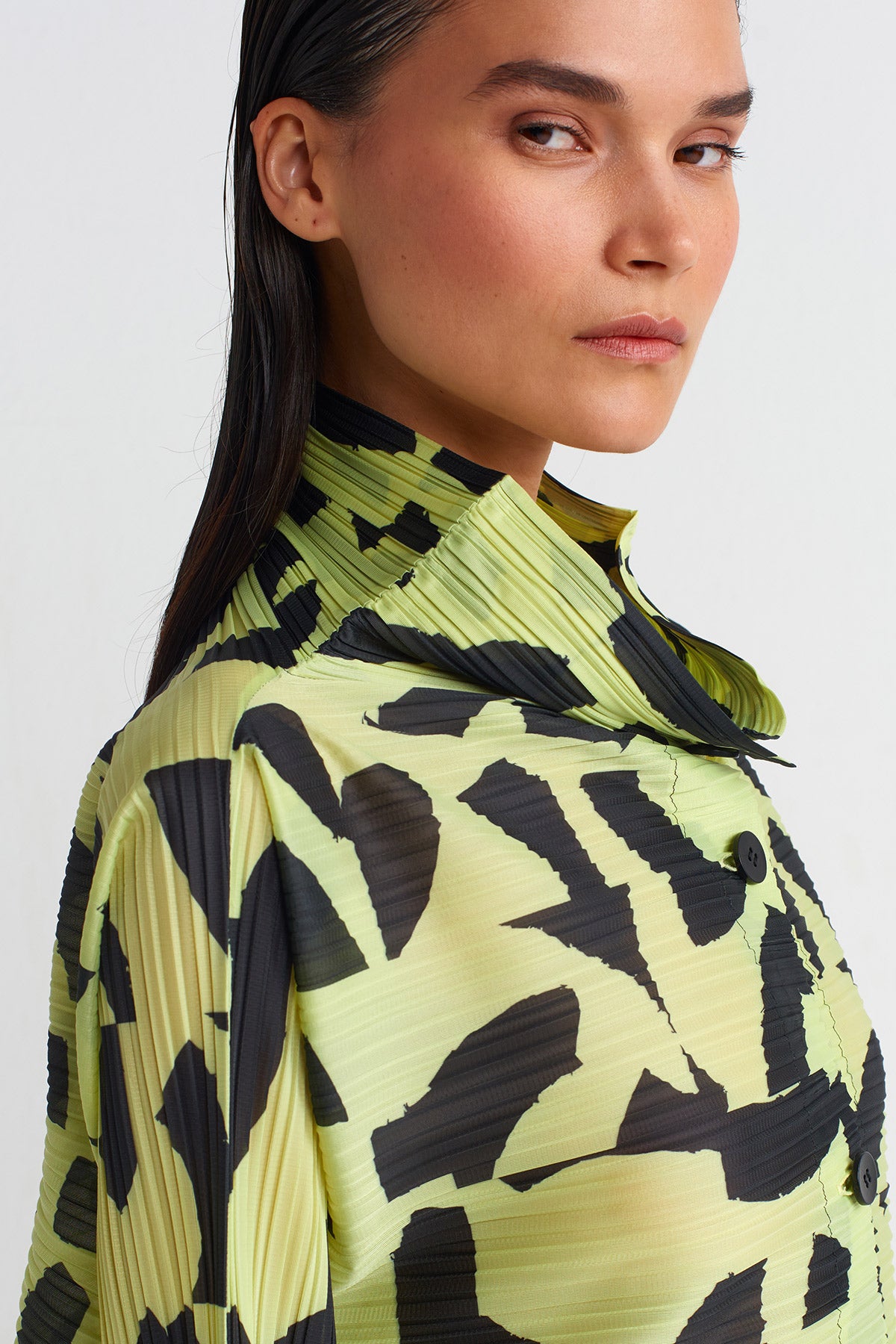 Printed Pleated Jacket-K245015076