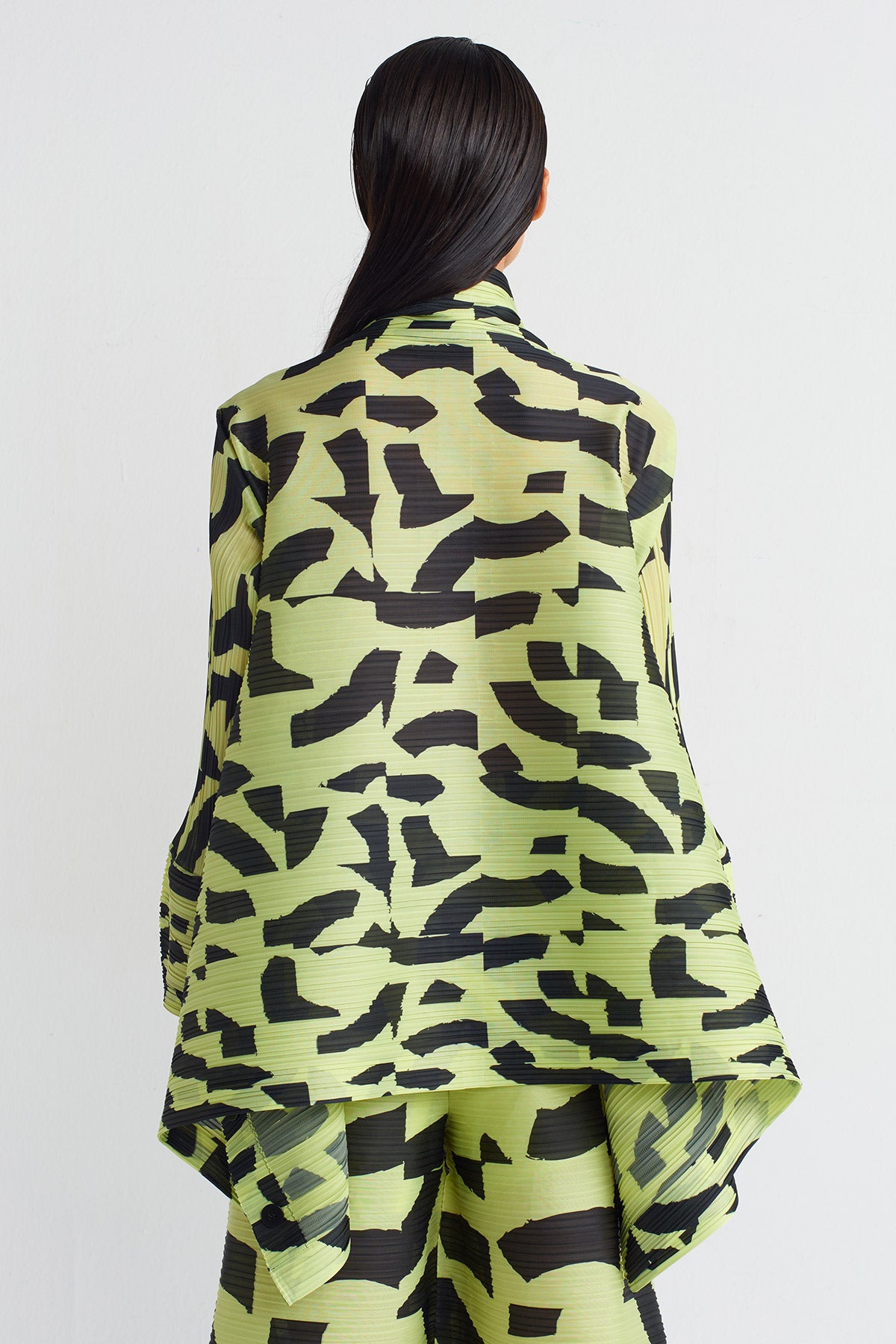 Printed Pleated Jacket-K245015076