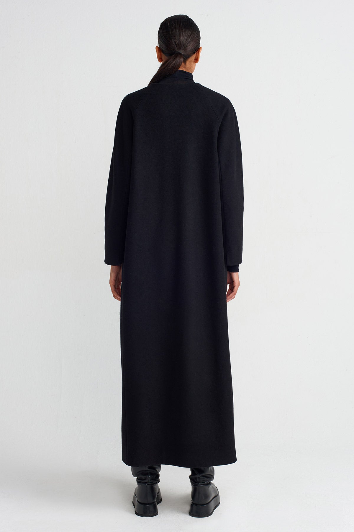 معطف أسود طويل أنيق-K247017010