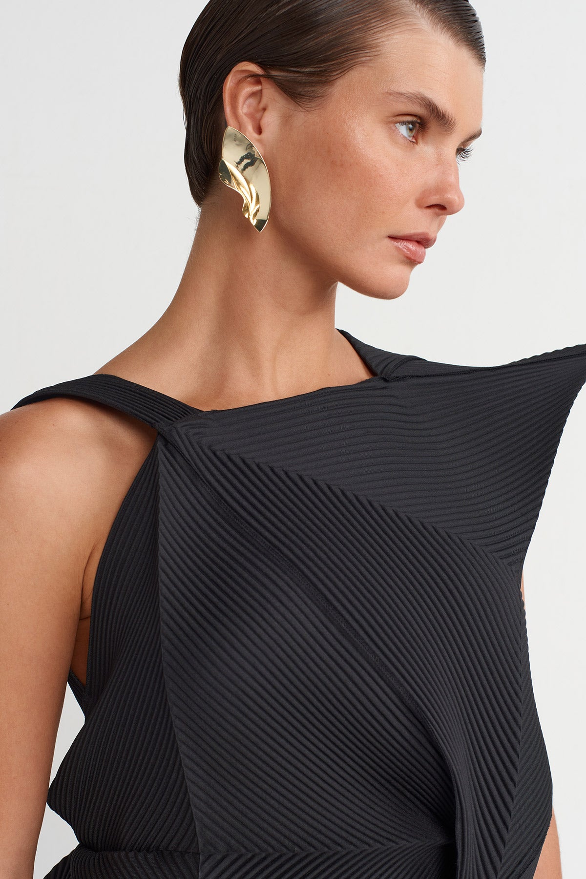 Siyah Origami Formlu Plise Bluz-K251011011