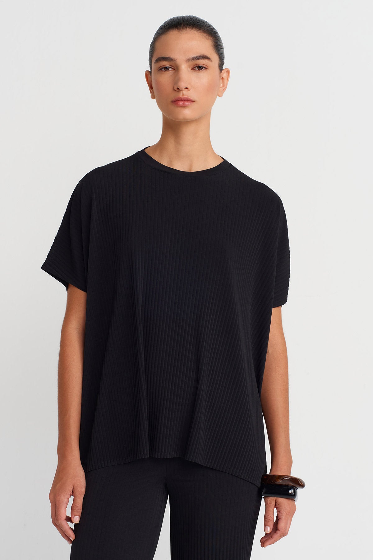 Siyah Piliseli Oversize T-Shirt-K251011137