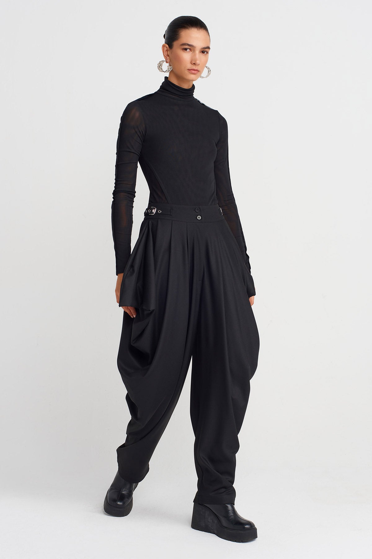 Siyah Drapeli Pantolon-K253013042
