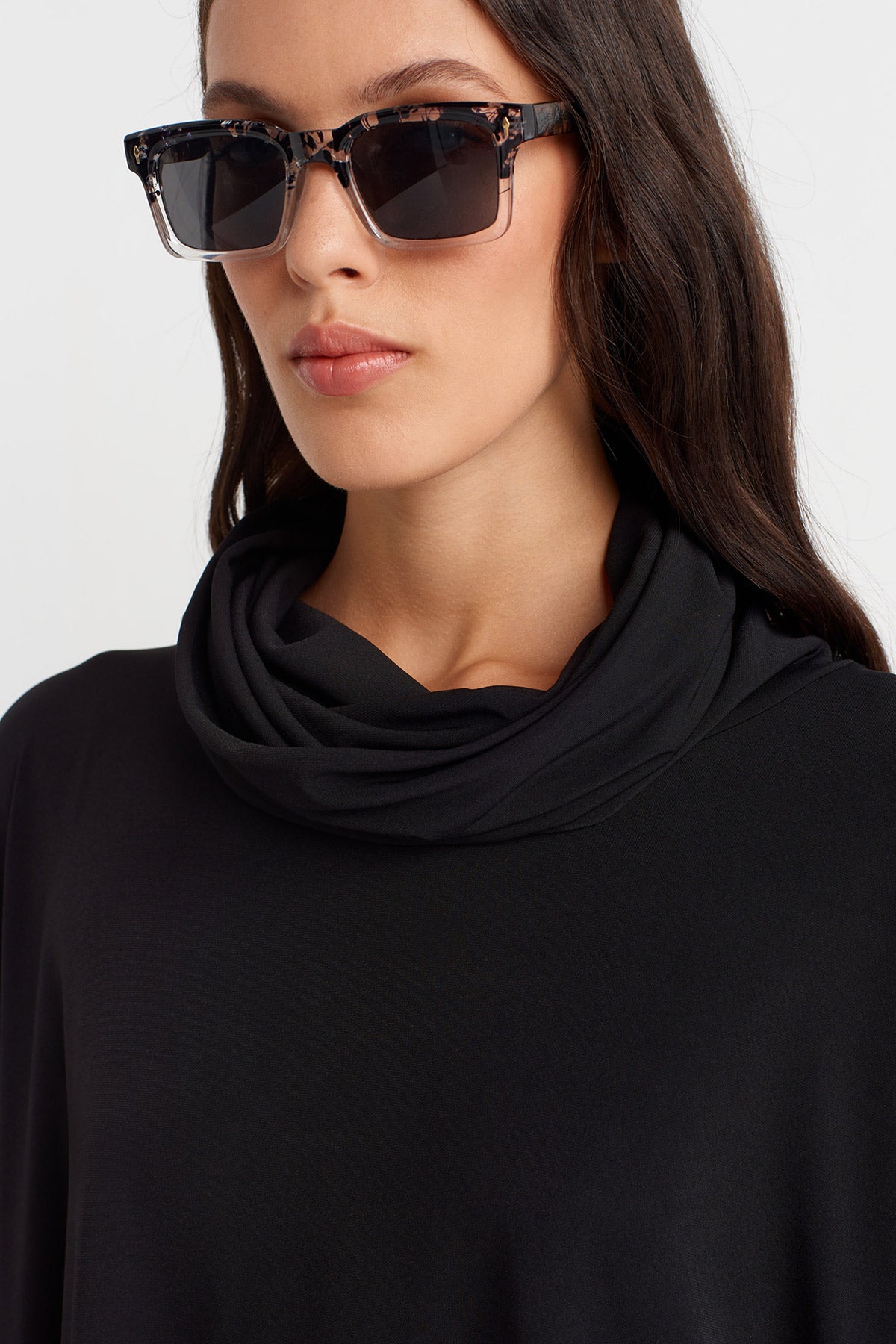 Siyah Dökümlü Yaka Oversize Jarse Elbise-K254014105