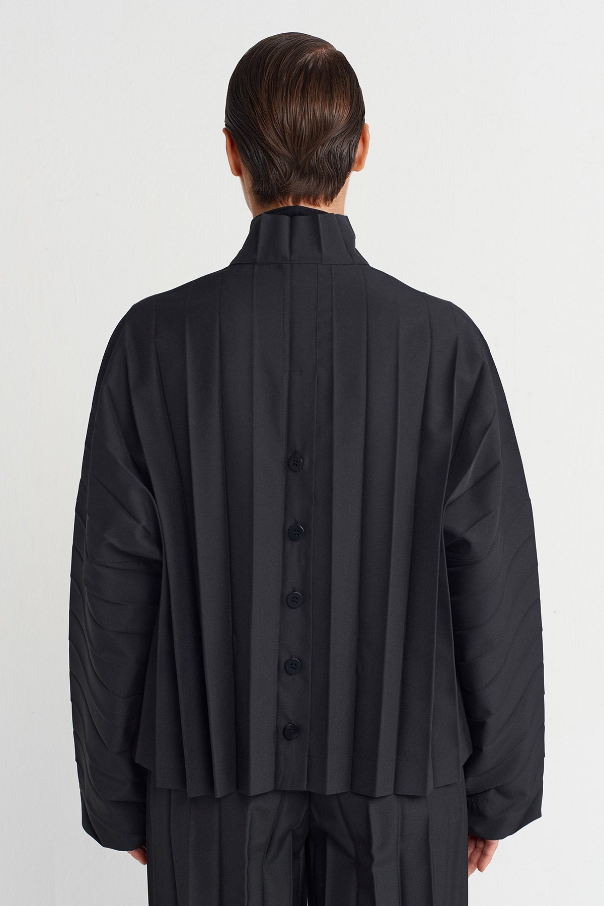 Siyah Pileli Ceket-K255015007