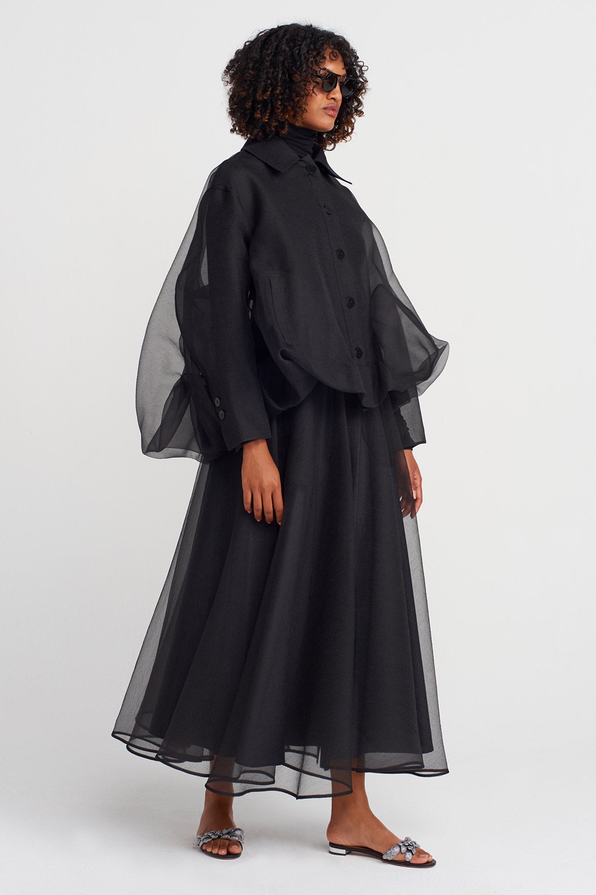 Siyah Organze Kabarık Ceket-K255015023
