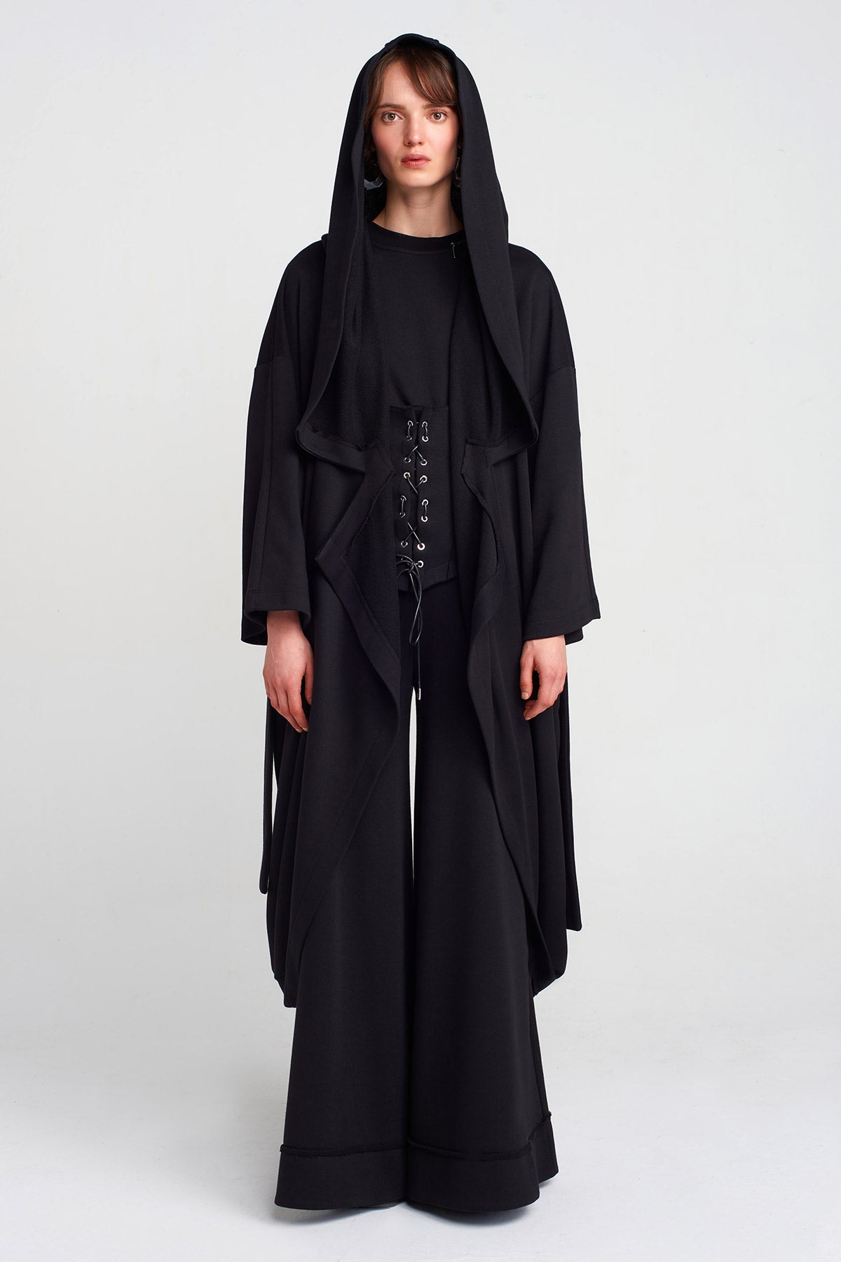 جاكيت أسود طويل برباط على الخصر-K255015033