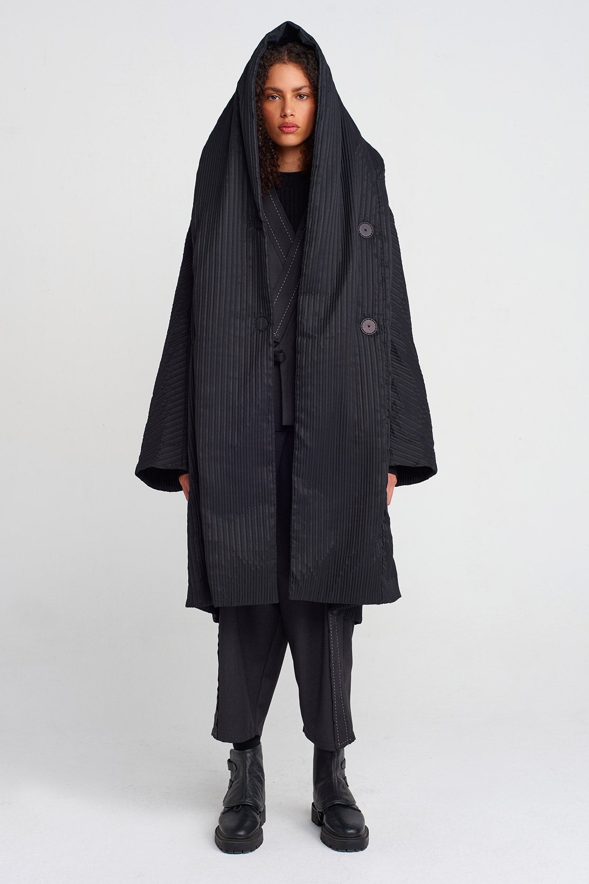 Siyah Kendinden Çizgili Oversize Kaban-K255015048