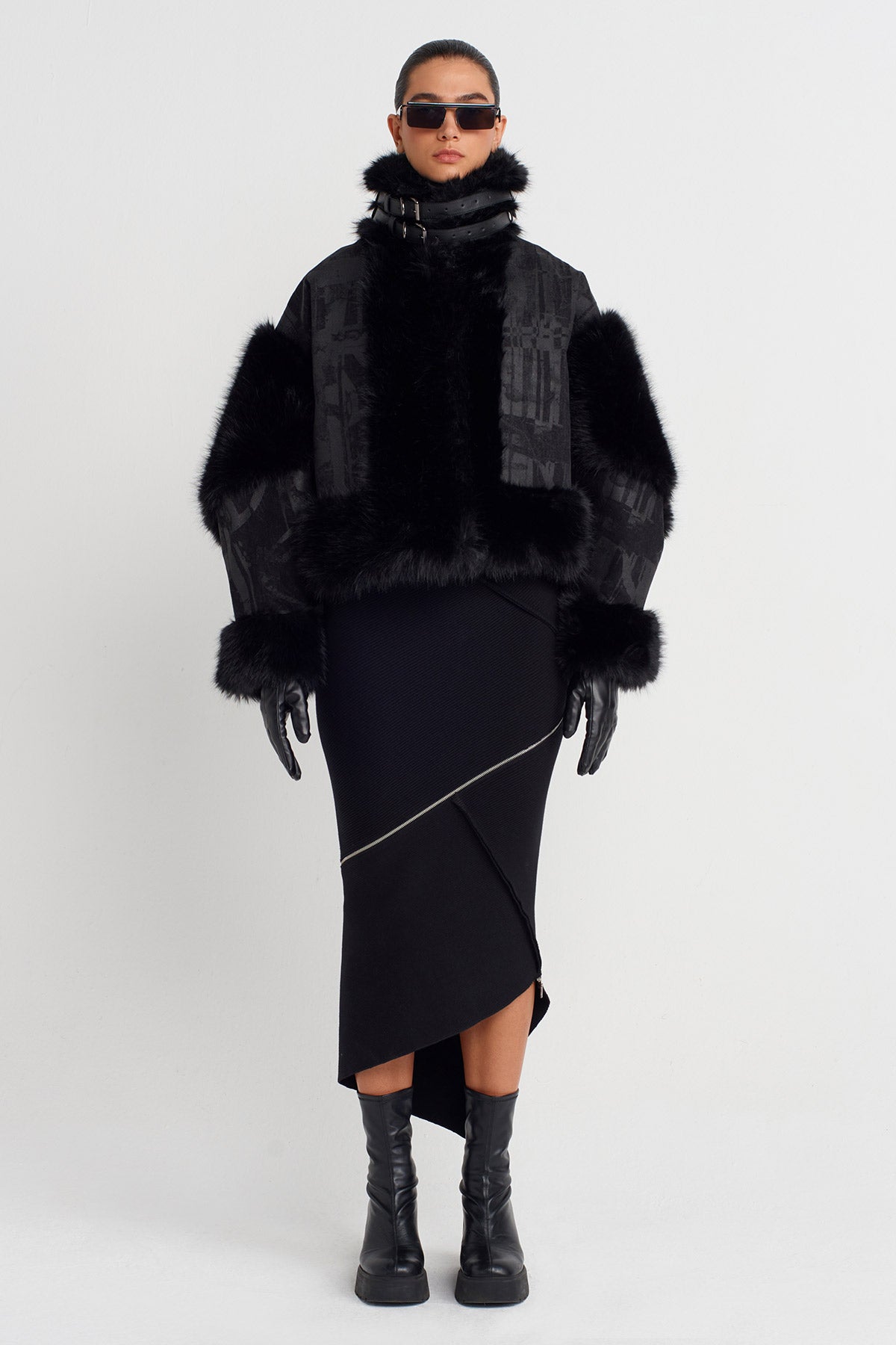 Black Fur Detailed Printed Jacket-K255015059