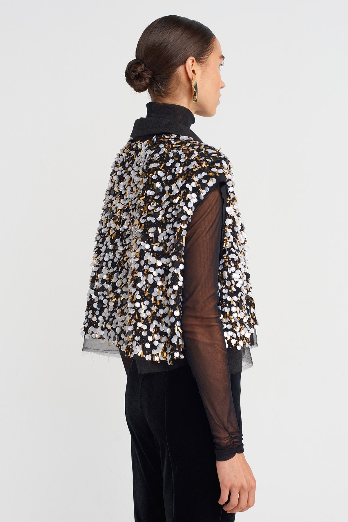 Black Sequin Embroidered Vest-K255015066