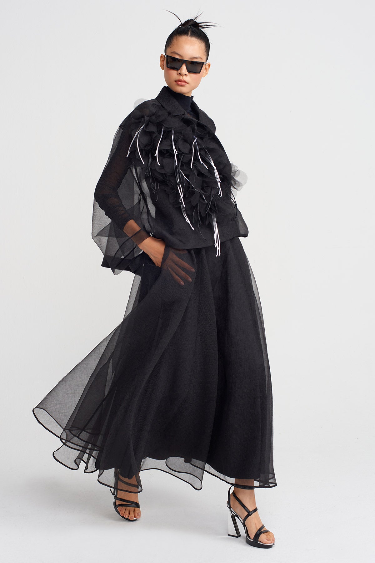 Black / Black Floral Applique Organza Short Jacket-K255015070