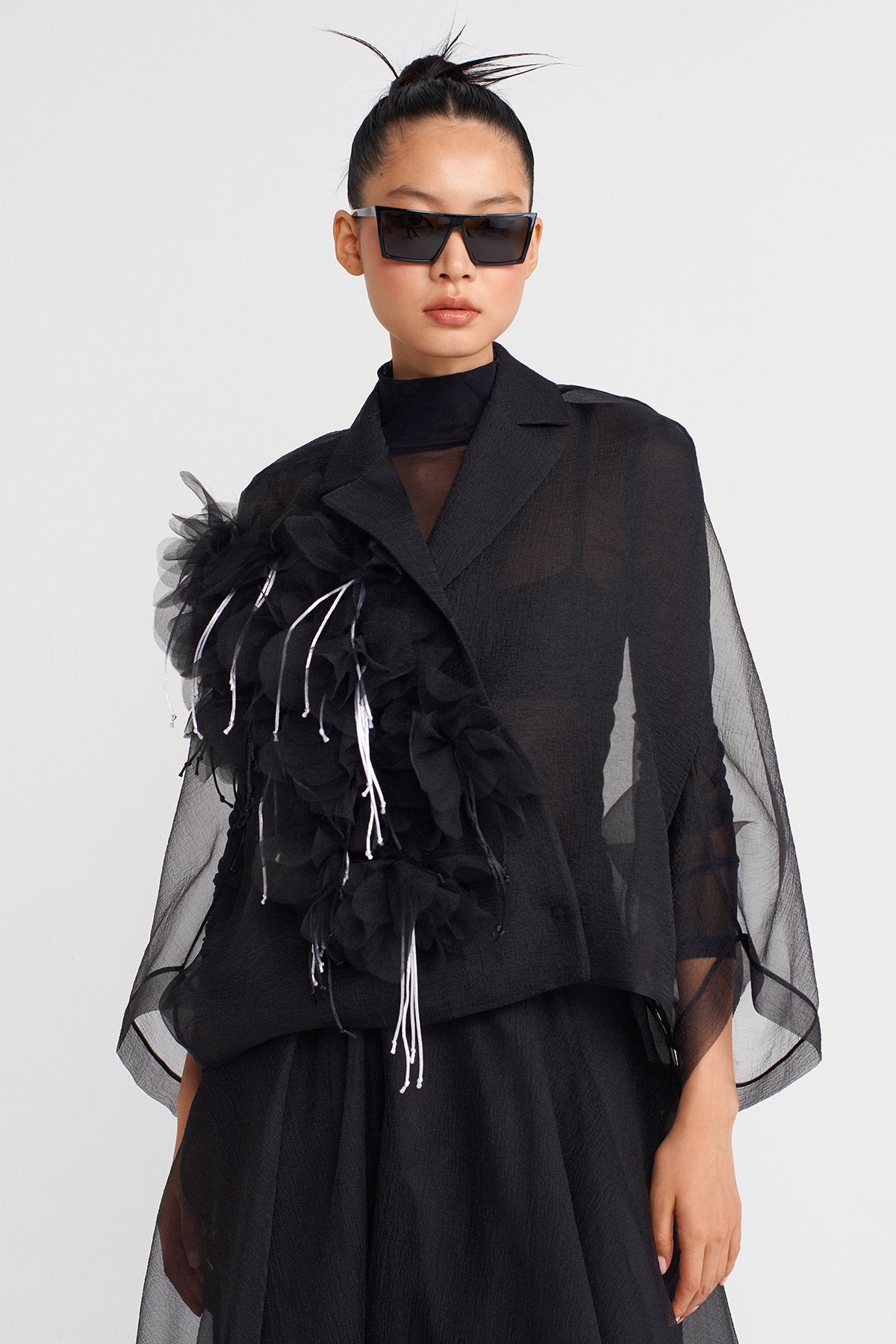 Black / Black Floral Applique Organza Short Jacket-K255015070