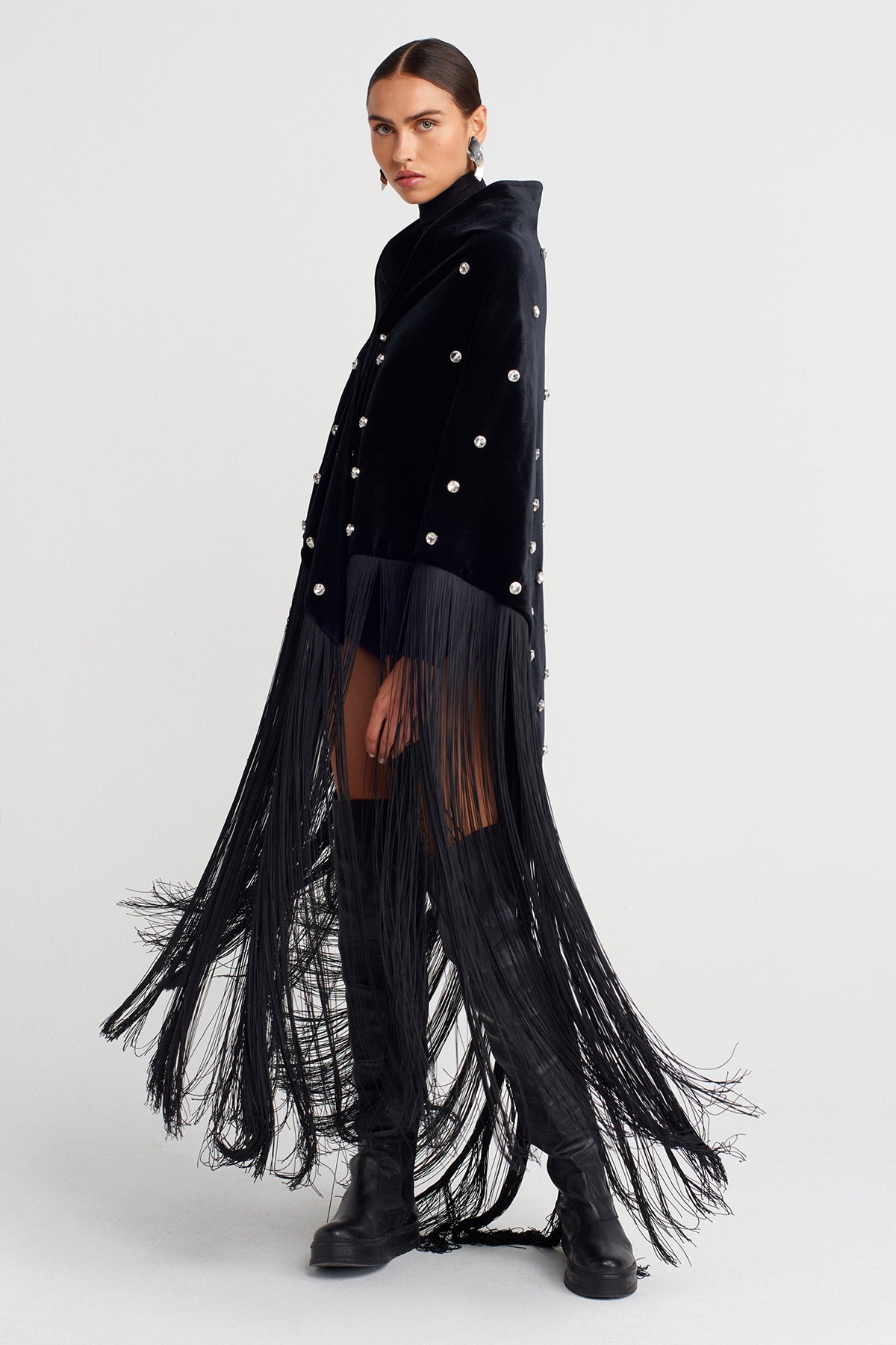 Black Stone Embroidered Tasseled Velvet Shawl-K256016013