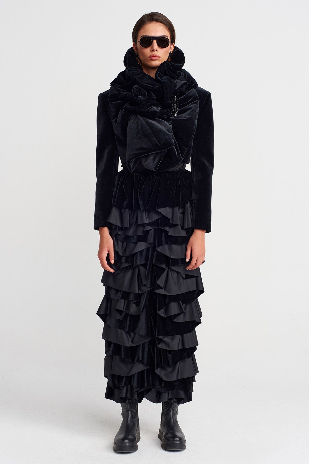 Black Velvet Flounce Shawl-K256016018