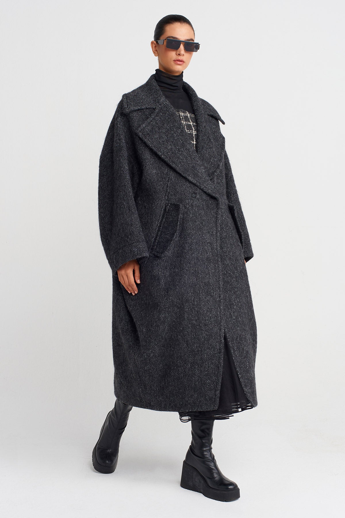 Beyaz/Siyah Oversize Kaban-K257017009