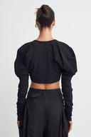 Siyah Hacimli Omuz Detaylı Crop Bluz-K261011037