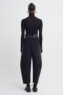 Siyah Kemerli Yıkama Efektli Denim Pantolon-K263013010