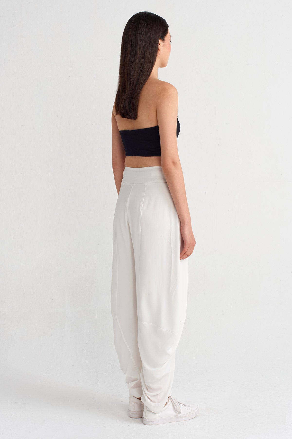 Kırık Beyaz Drape Paçalı Pantolon-Y243013034