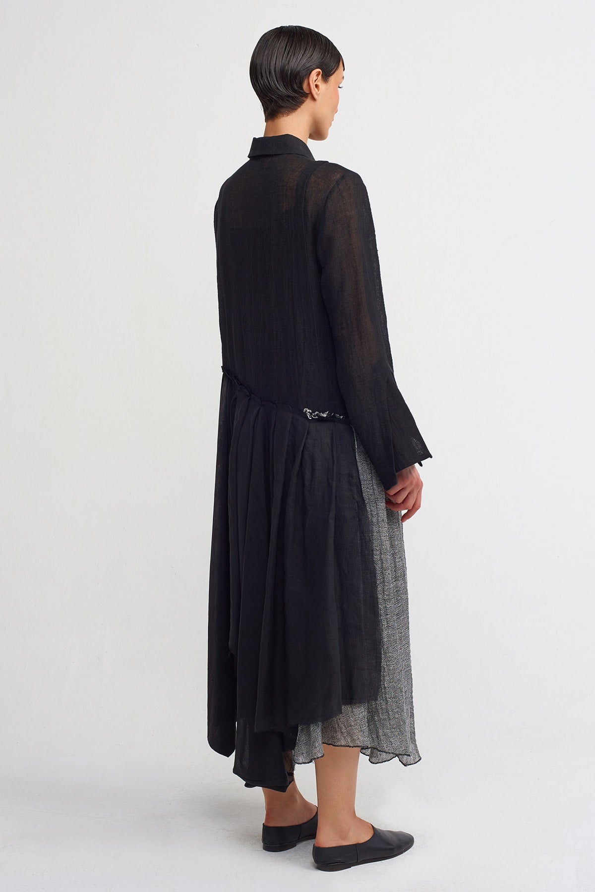 Siyah Farklı Kumaş Detaylı Gömlek Elbise-Y244014001