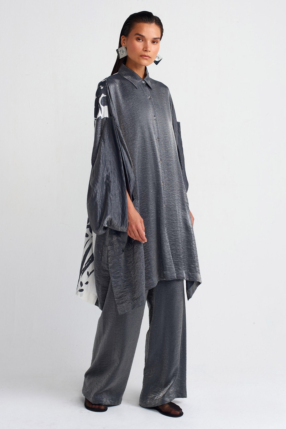 Arkası Baskılı Kimono Kesim Gömlek-Y251011027