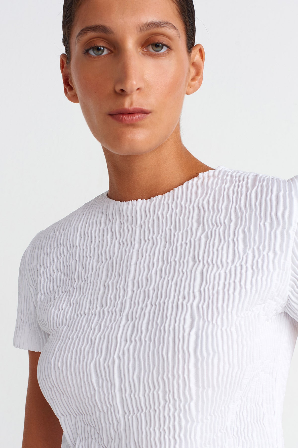 Kırık Beyaz Kısa Kol Brode Poplin T-shirt-Y251011070