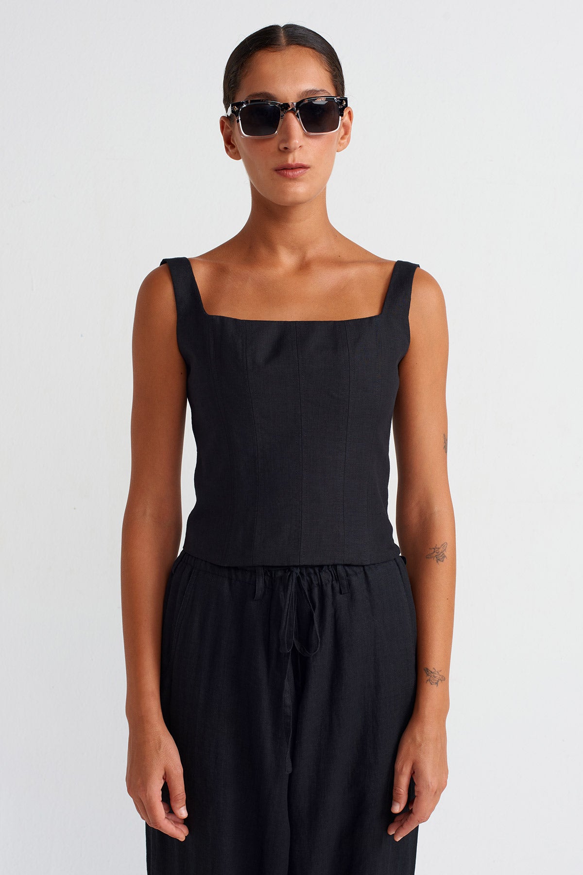 Black Linen Corset Blouse-Y251011073