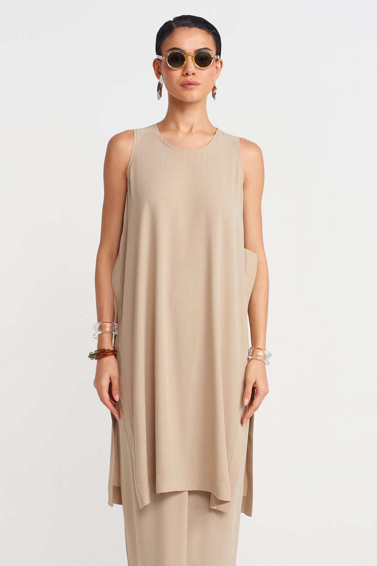 Kum Yanı Yırtmaçlı Tunik Bluz-Y251011136
