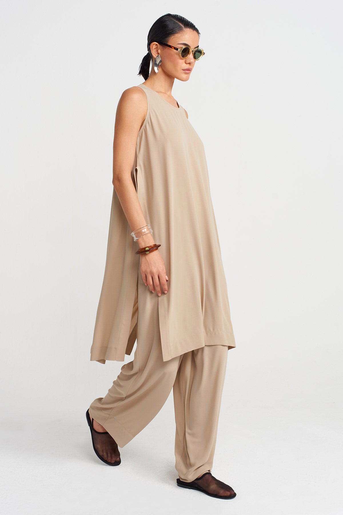 Kum Yanı Yırtmaçlı Tunik Bluz-Y251011136