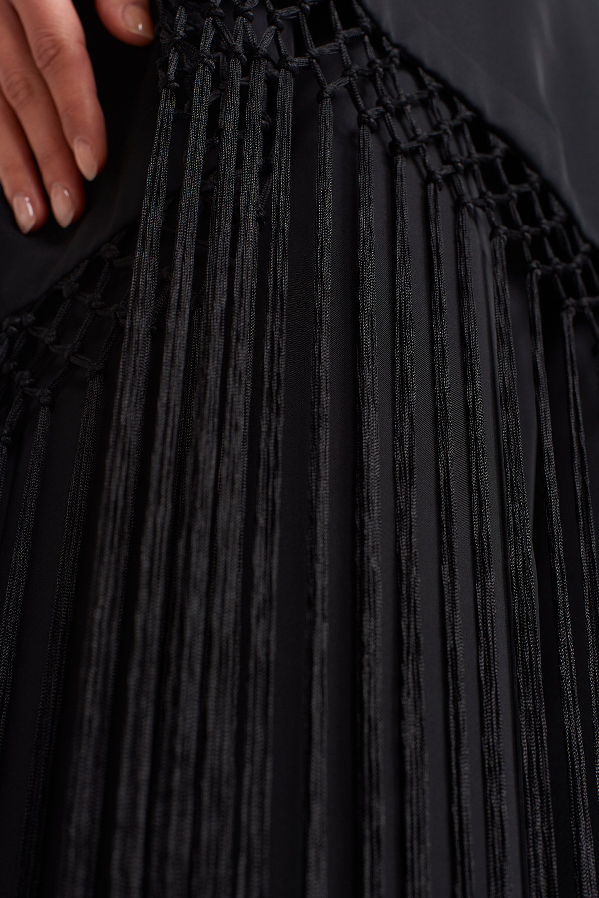 Siyah Macrome Püsküllü Oversize Bluz-Y251011153