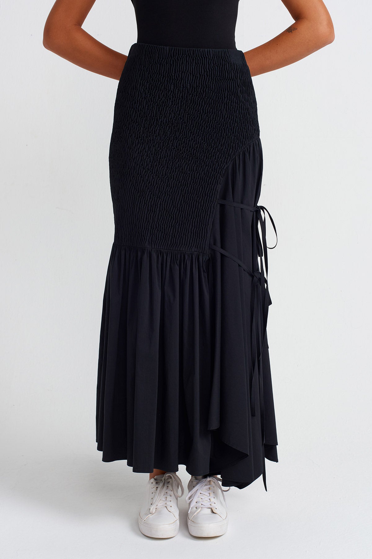 Black Brode Detailed Poplin Skirt-Y252012011