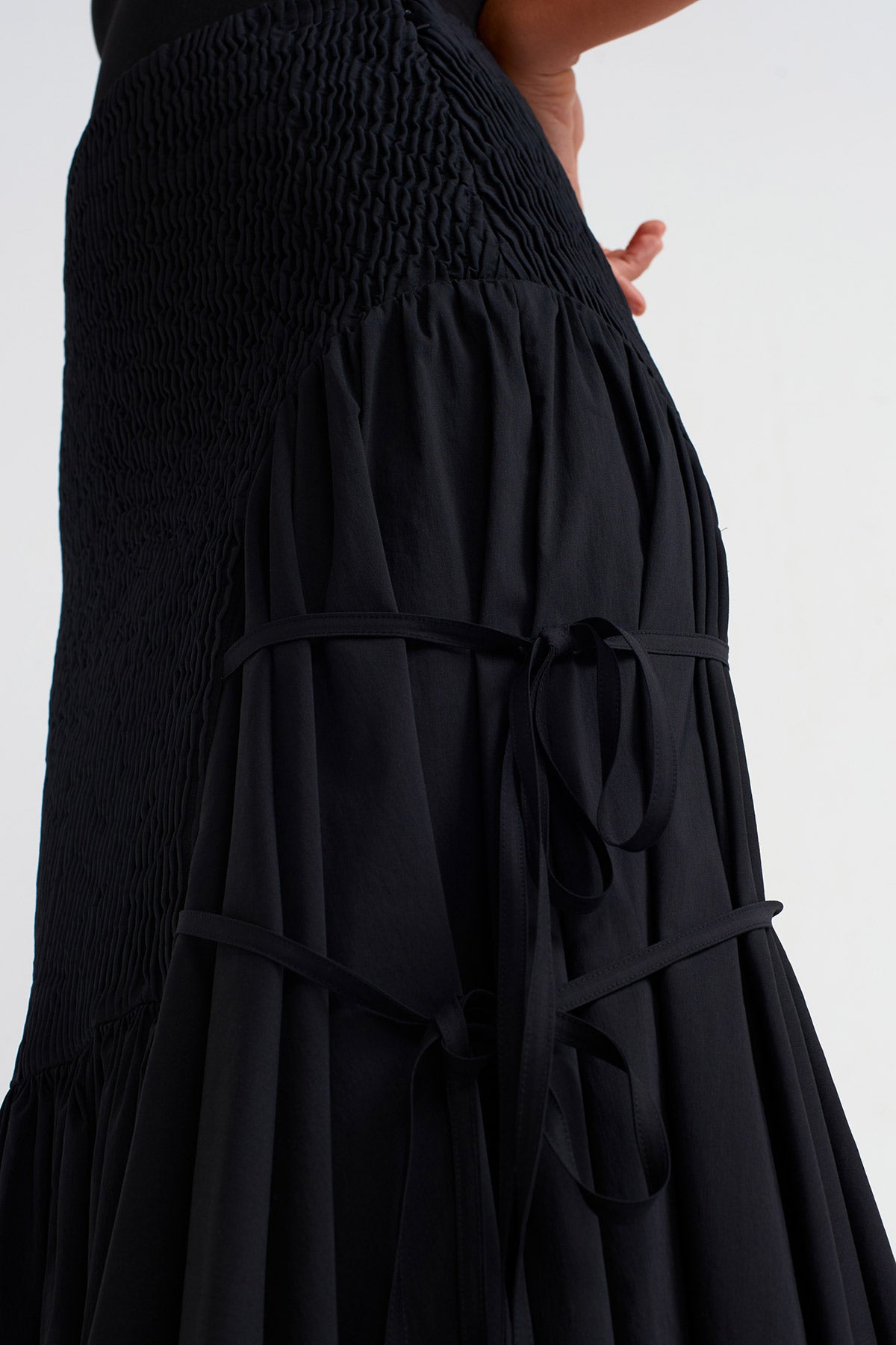 Black Brode Detailed Poplin Skirt-Y252012011