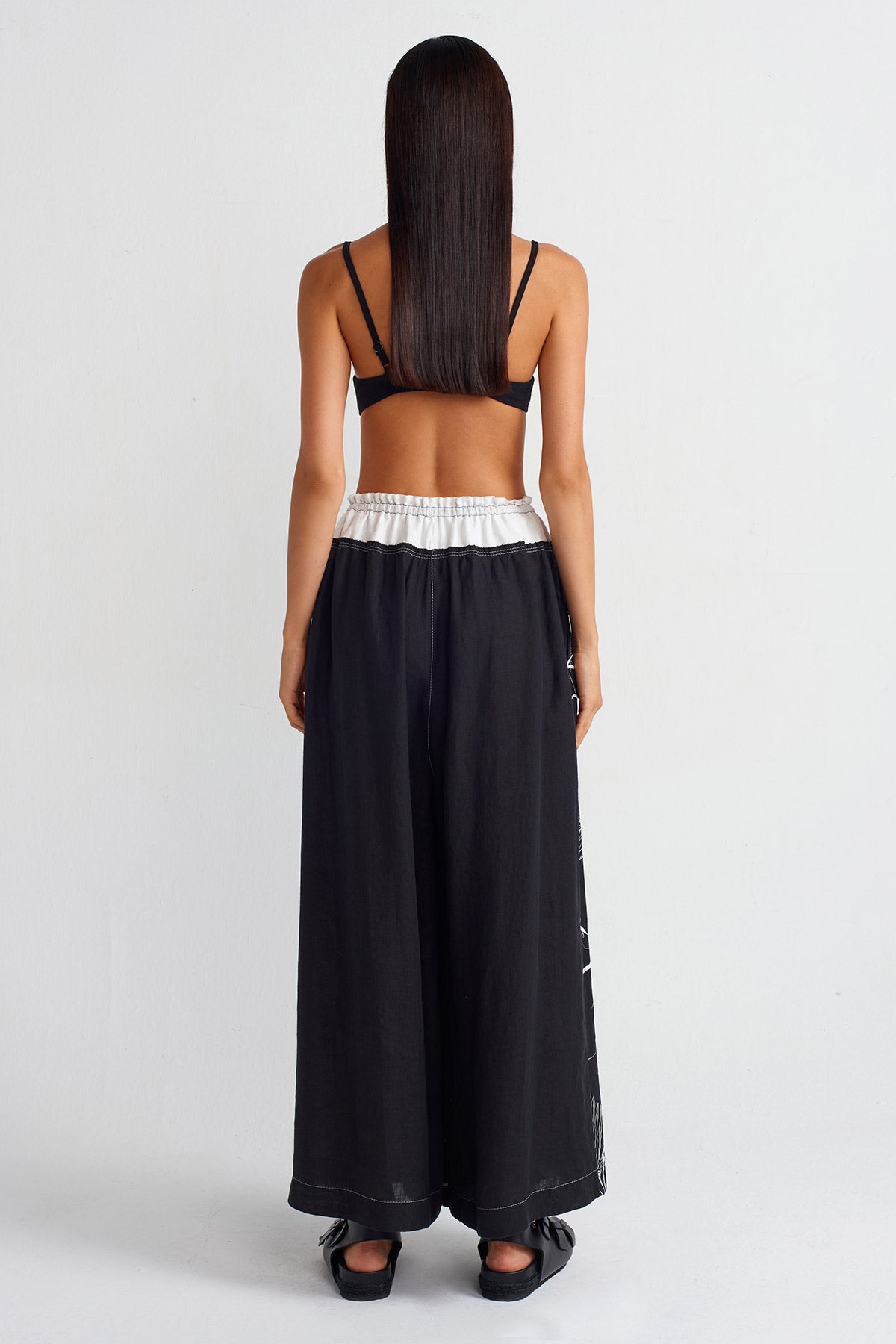 White / Black Linen Printed Trousers -Y253013041