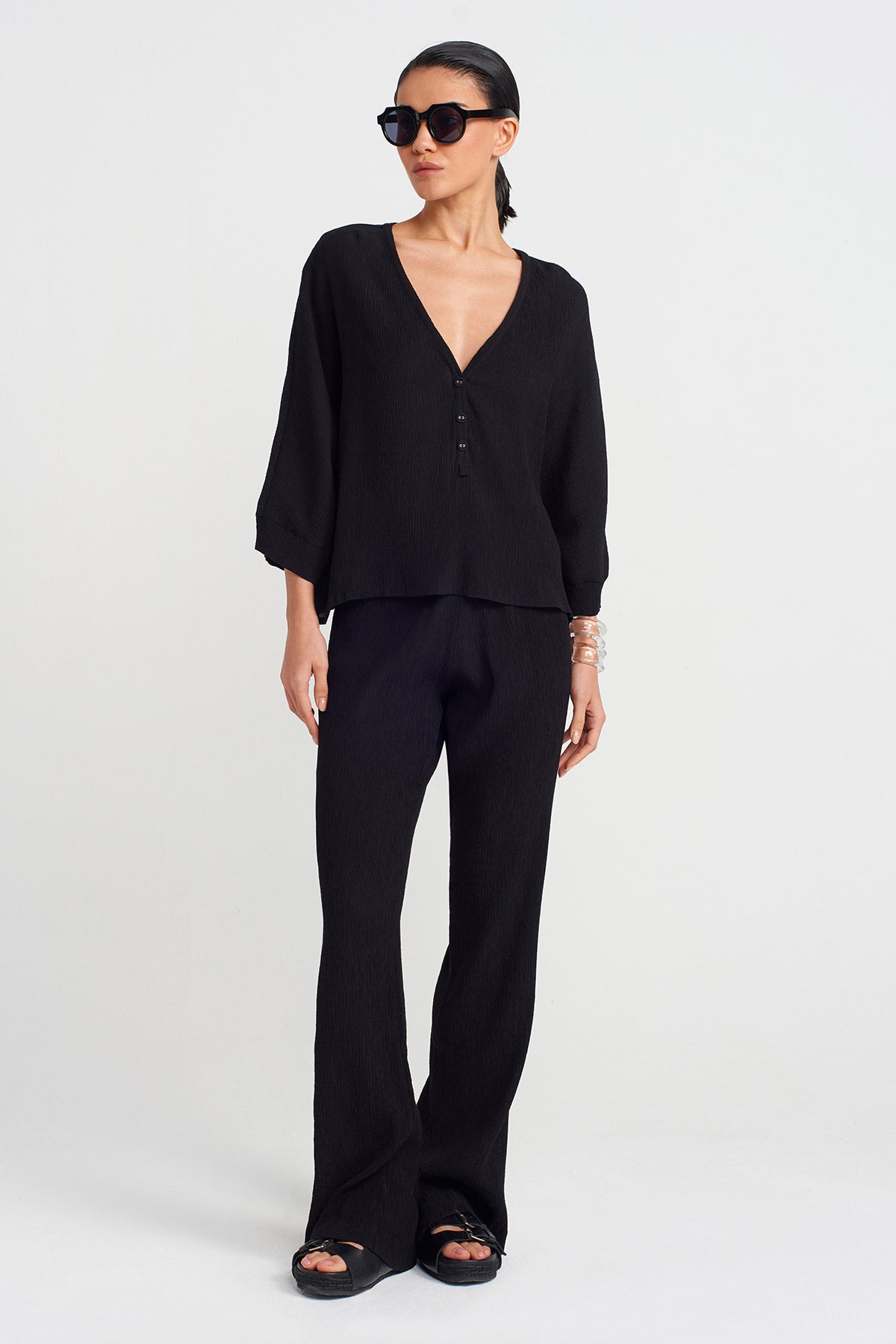Black Crinkle Fabric Trousers-Y253013062