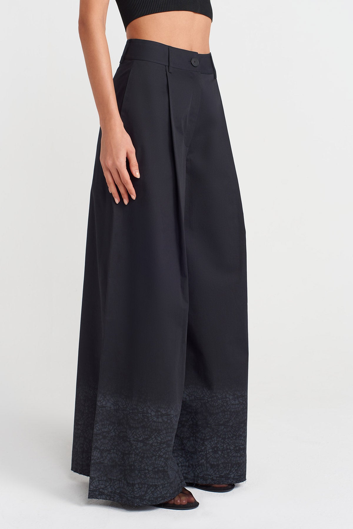 Siyah Pentür Baskılı Poplin Pantolon-Y253013073