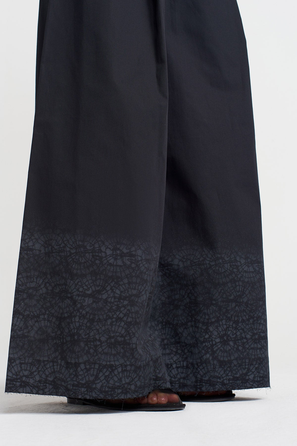 Siyah Pentür Baskılı Poplin Pantolon-Y253013073