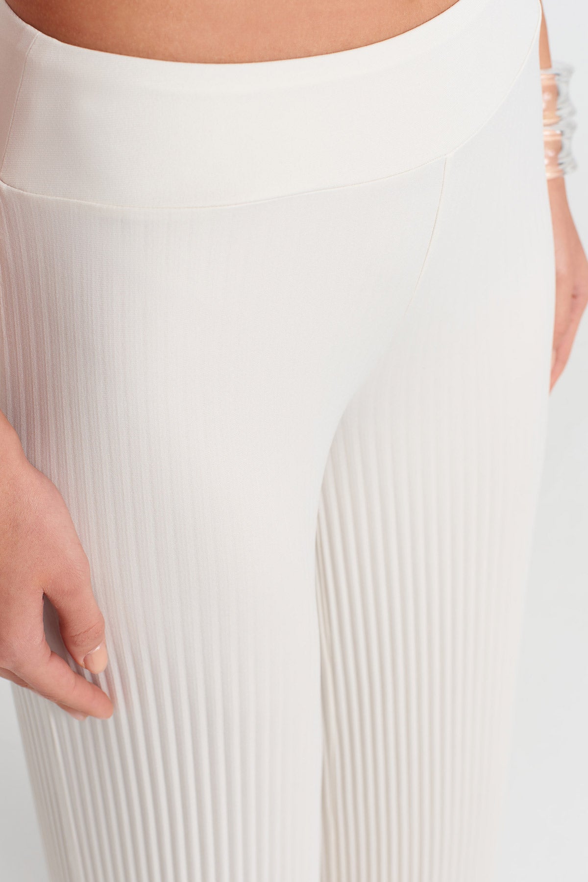 Ecru Wide Pleated Jersey Trousers-Y253013080