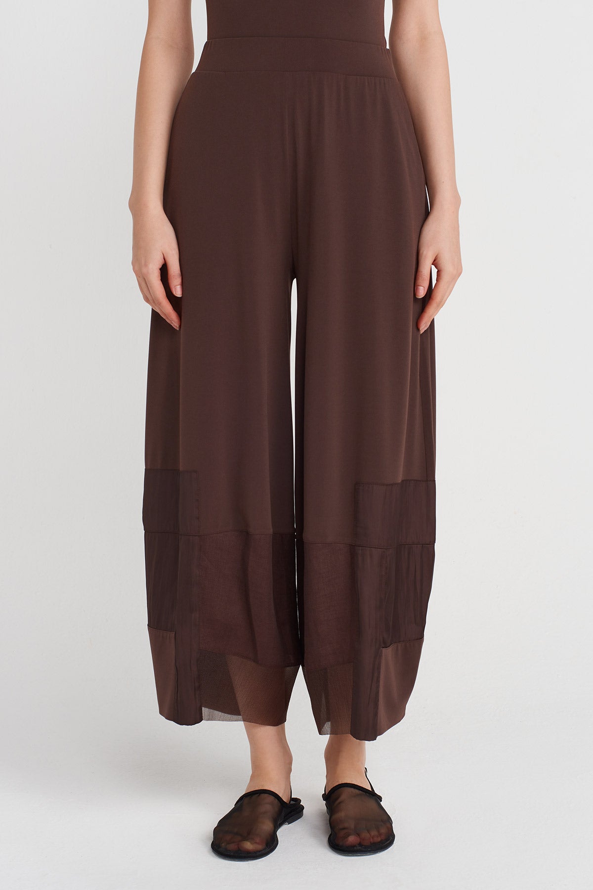 Organze ve Tafta Kumaş Şeritli Jarse Pantolon-Y253013114