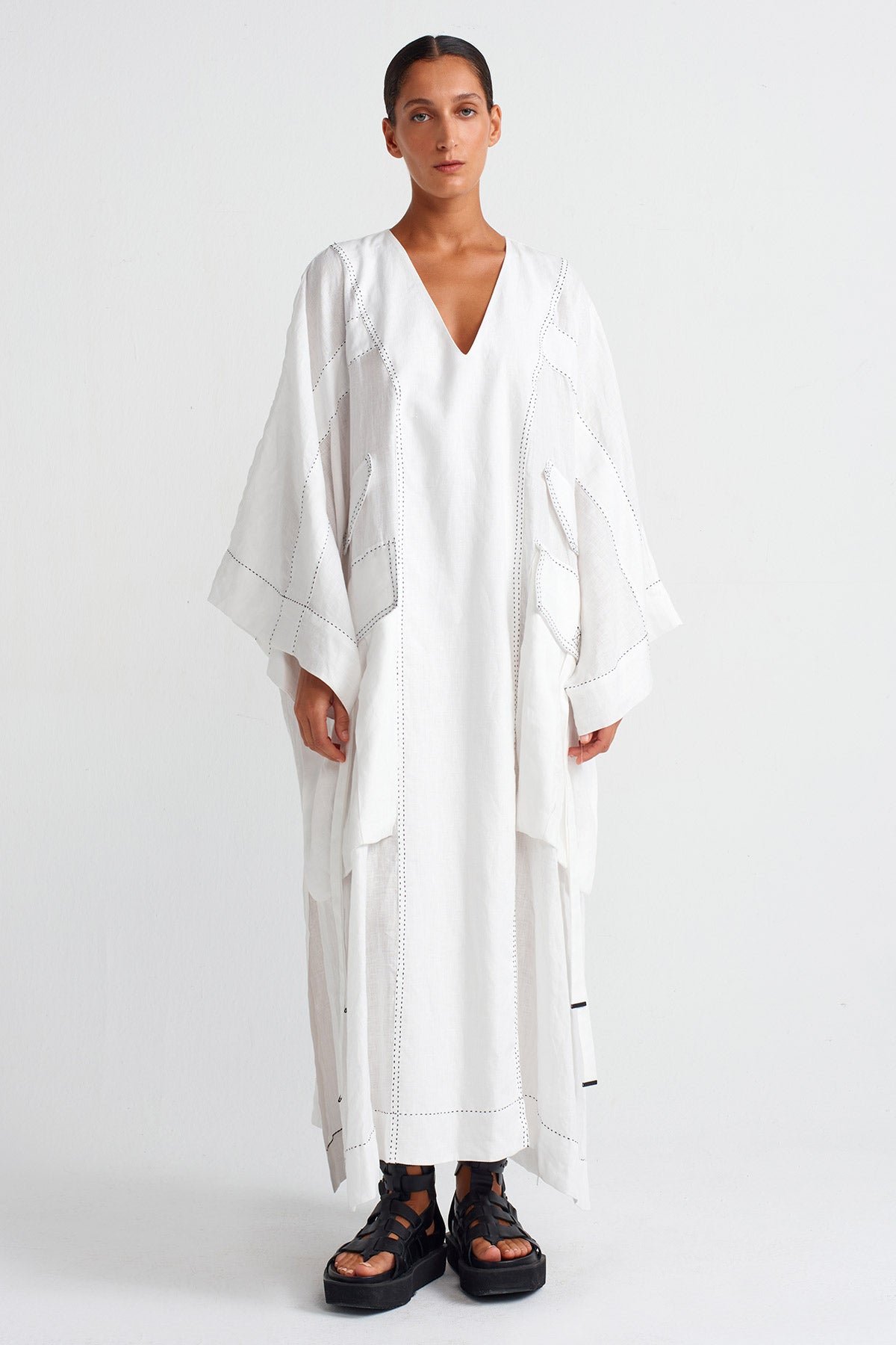 White / Black Contrast Stitched Pocketed Linen Kaftan Dress-Y254014020
