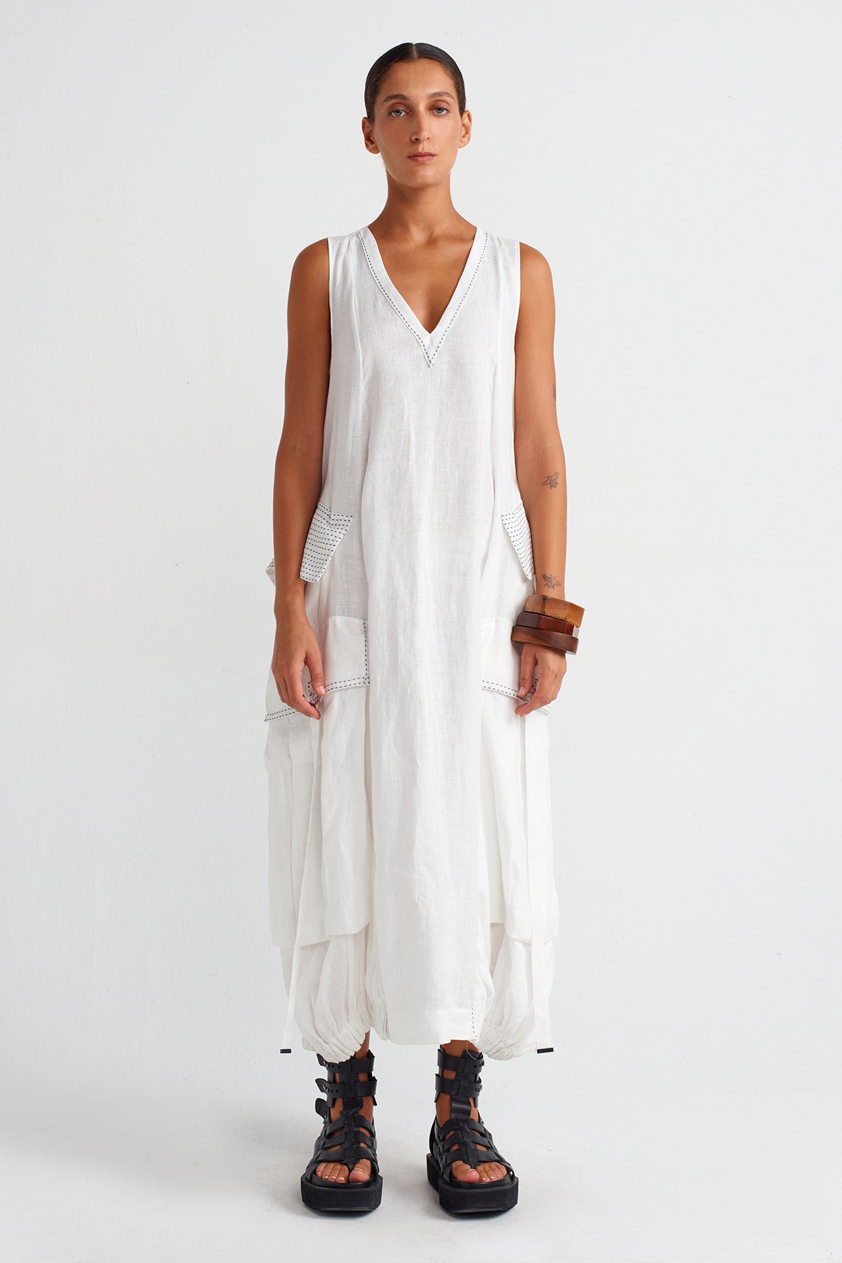 White / Black Contrast Stitched Pocketed Linen Dress-Y254014021
