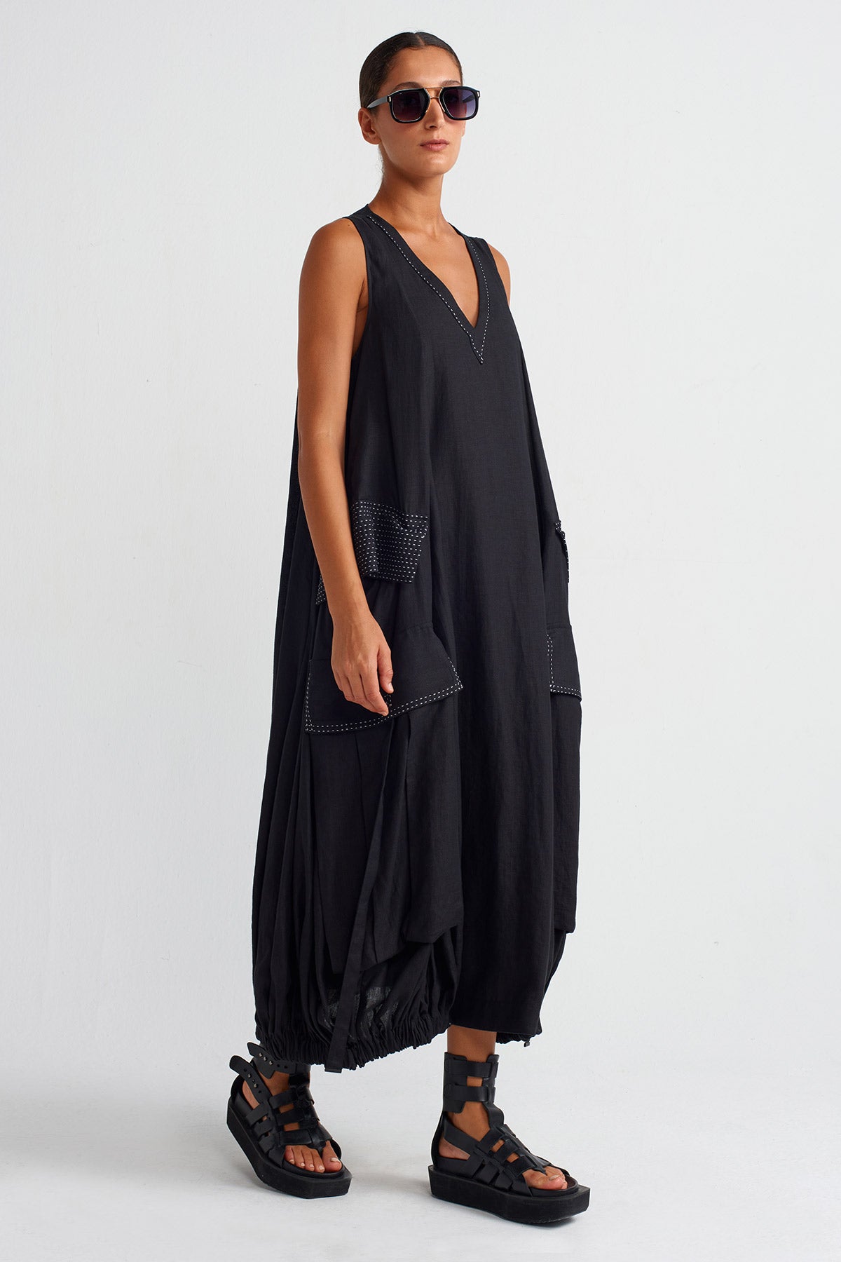Black / White Contrast Stitched Pocketed Linen Dress-Y254014021