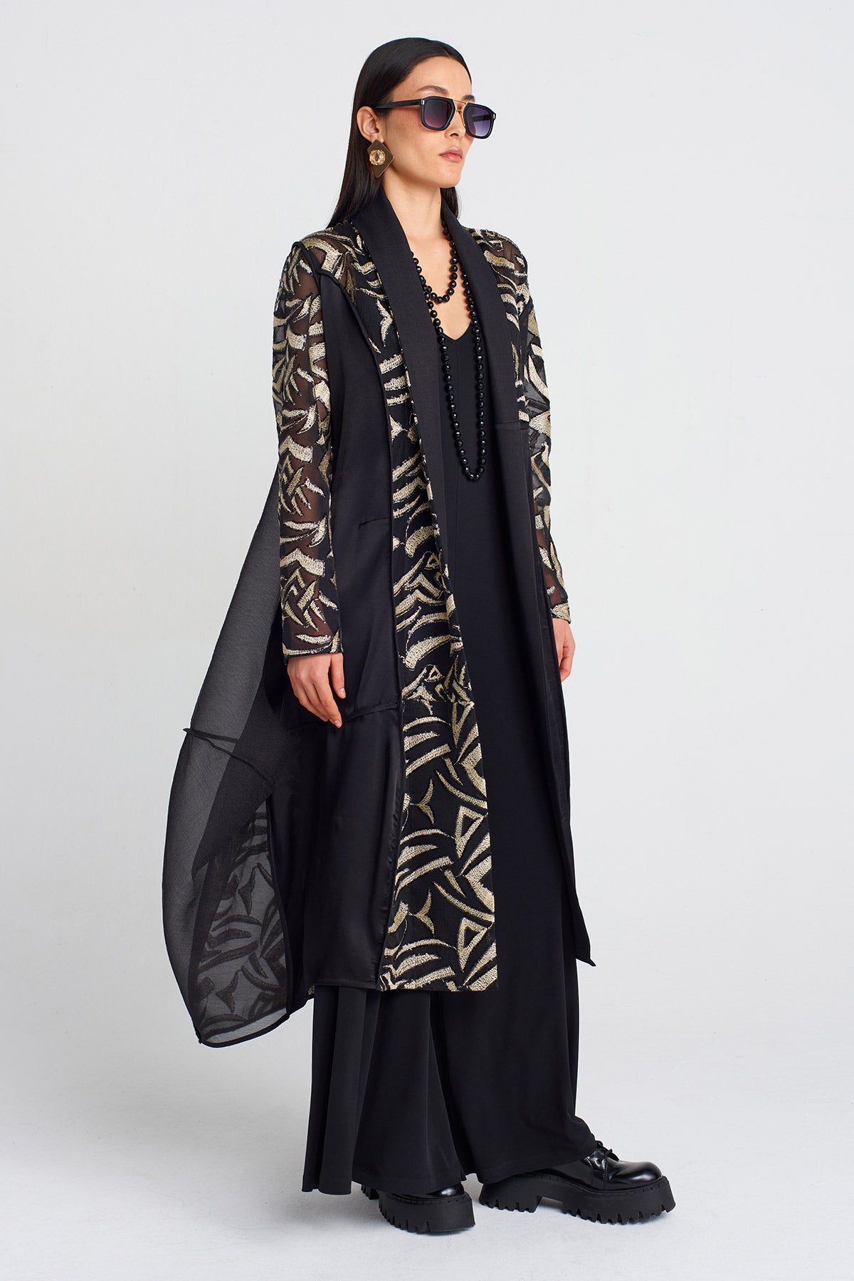 Black Gold Embroidered Long Kimono-Y255015072