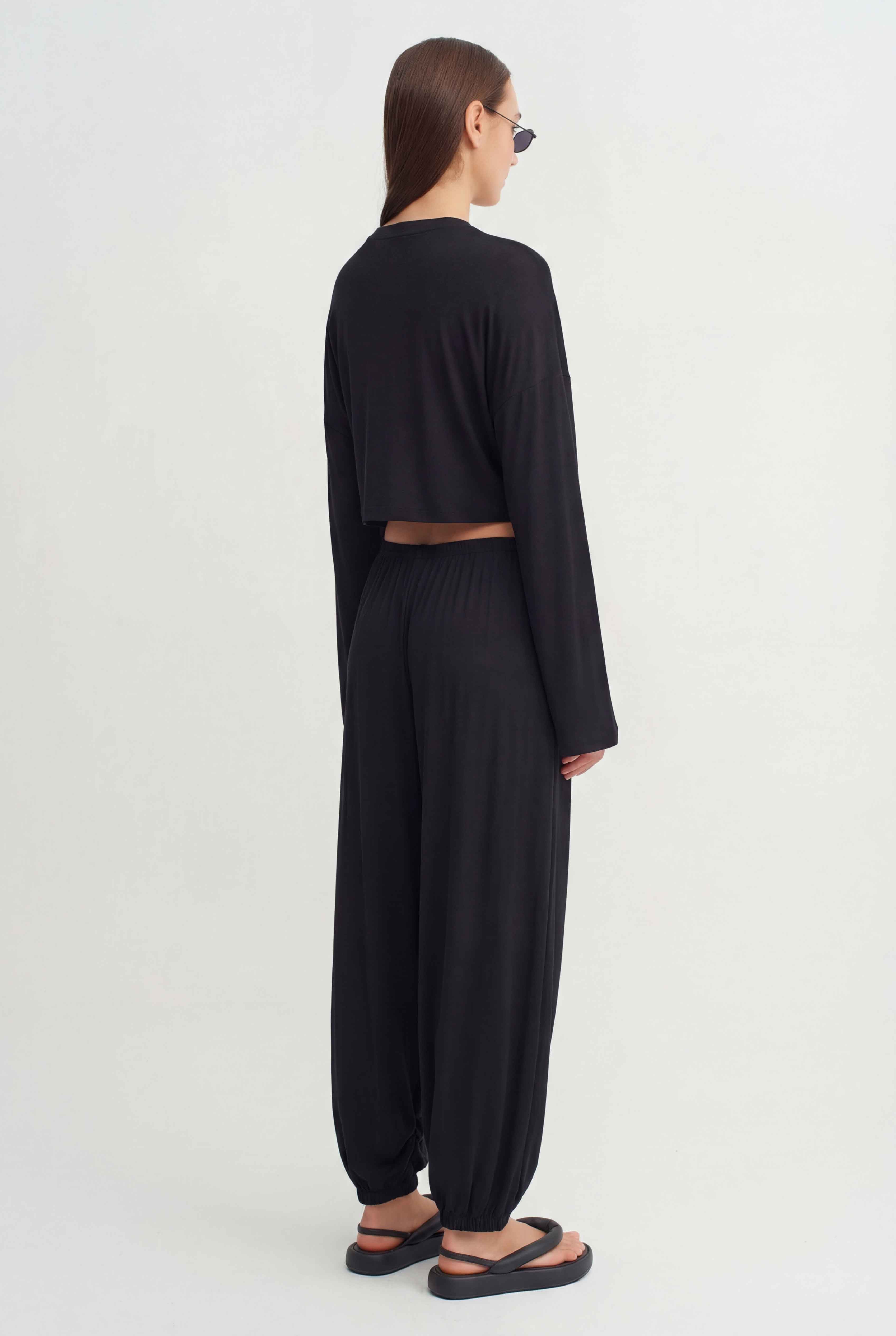 Siyah Beli Lastikli Dökümlü Pantolon-Y263013039