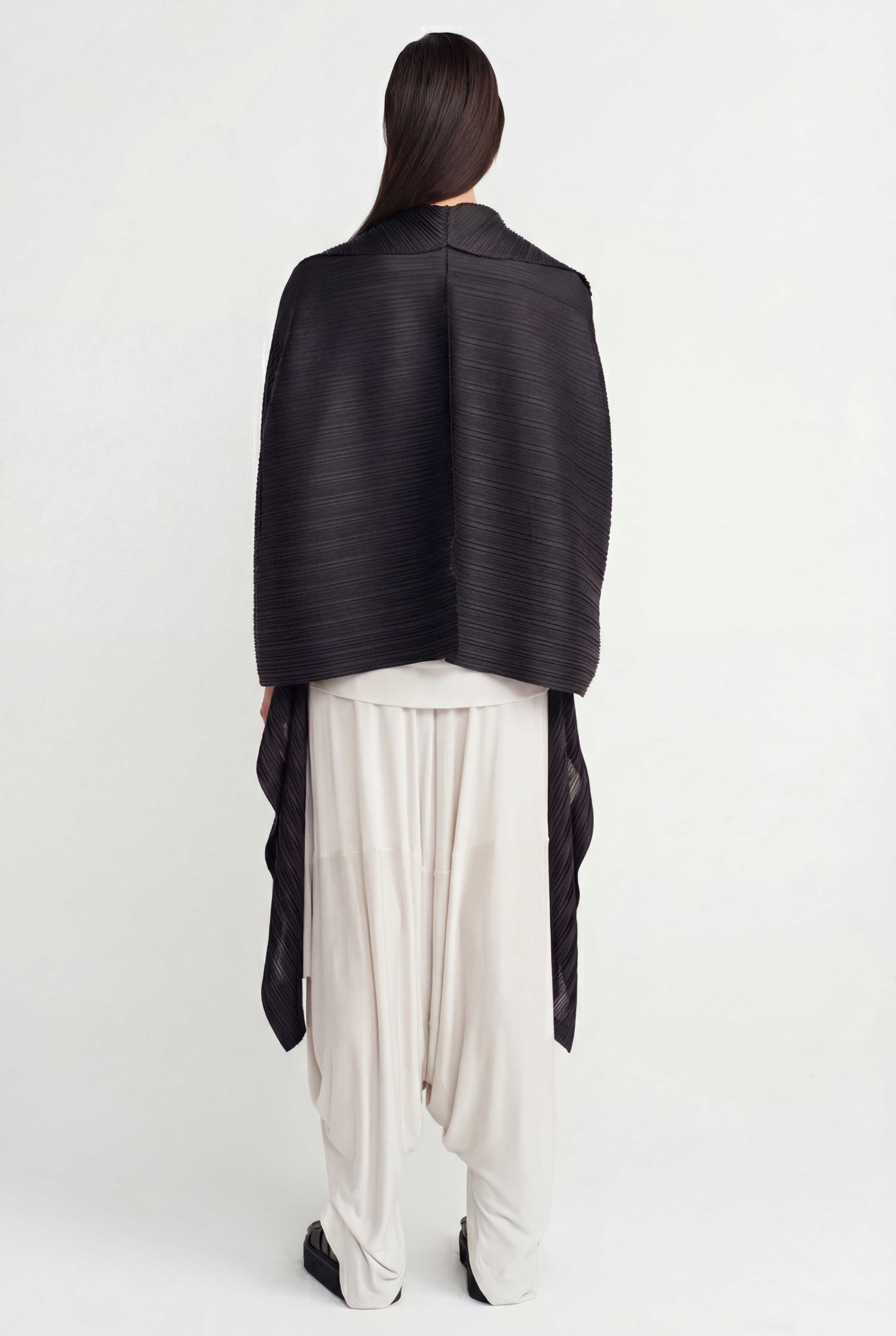 Siyah Plise Şal Ceket-Y265015008