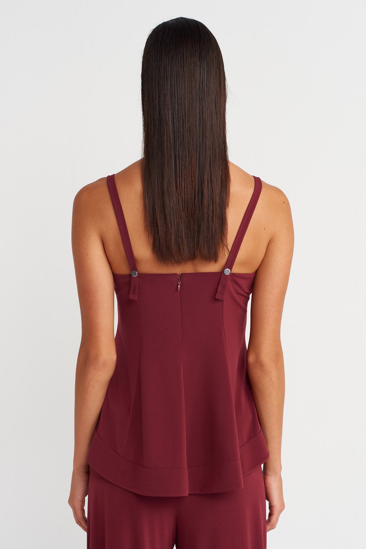 Plum Sleeveless Basic Blouse - Y261011010