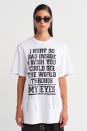 Off-White Oversize T-shirt with Text Detail - Y261011022