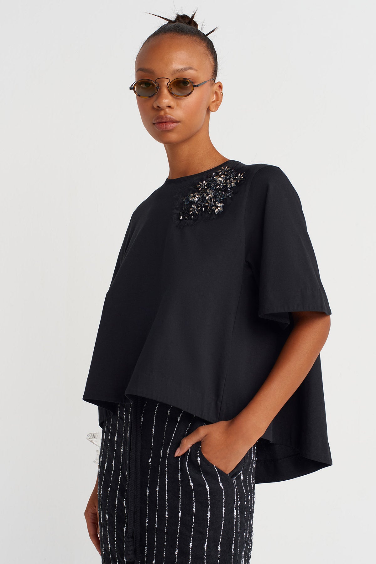 Black Beaded Asymmetrical Blouse - Y261011024