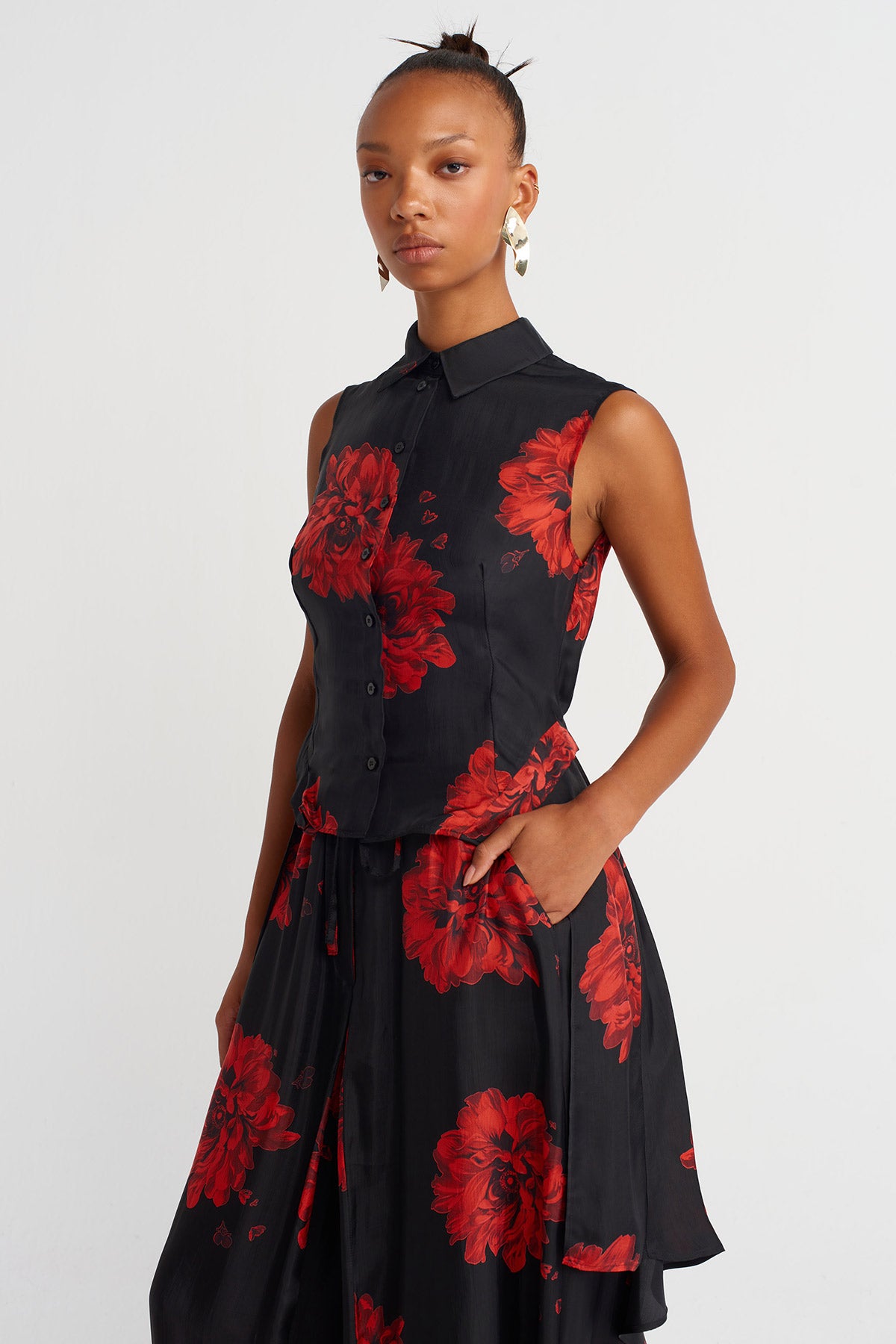 Arkası Uzun Çiçek Desenli Gömlek-Y261011031